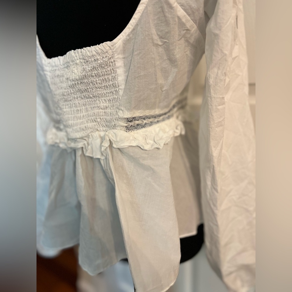Altar'd State White Lace Long Sleeve Blouse Open Smocked Back EUC Size Large - Picture 6 of 9